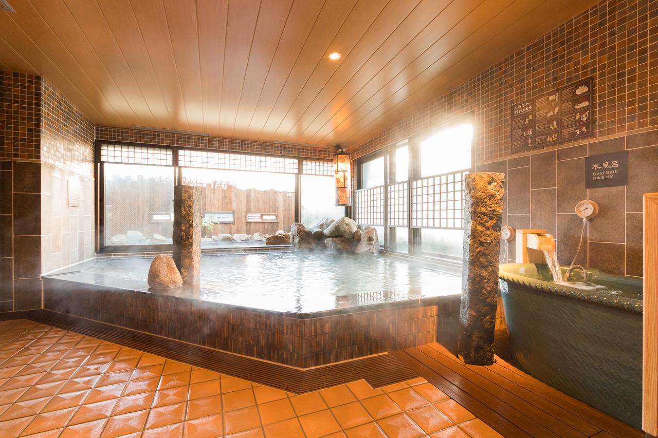 Dormy Inn Matsuyama Natural Hot Spring Екстер'єр фото